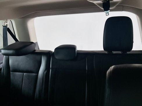 Used 2024 Ford Expedition Max XLT image 29