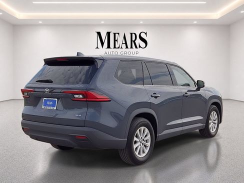 Used 2025 Toyota Grand Highlander FWD image 5