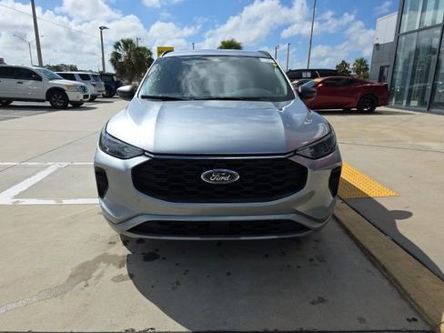 Used 2024 Ford Escape ST-Line FWD image 9
