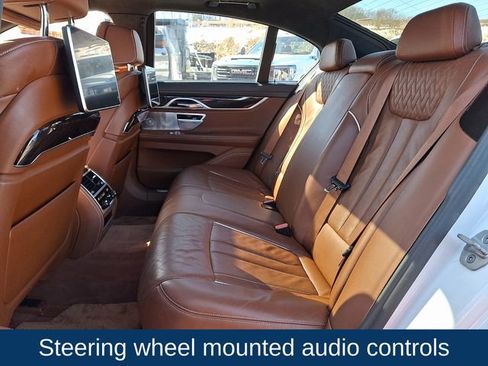 Used 2018 BMW 750i xDrive image 13