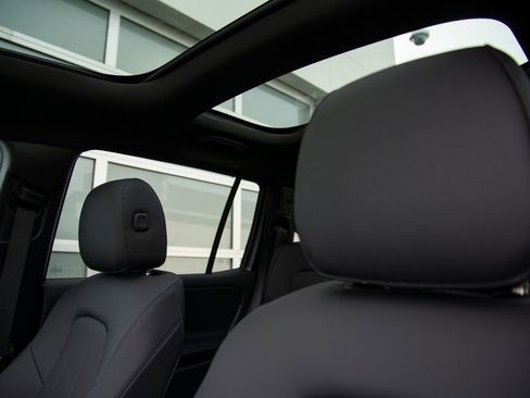 New 2026 Mercedes-Benz GLB 250 GLB 250 image 12