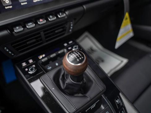 New 2026 Porsche 911 Carrera T image 24