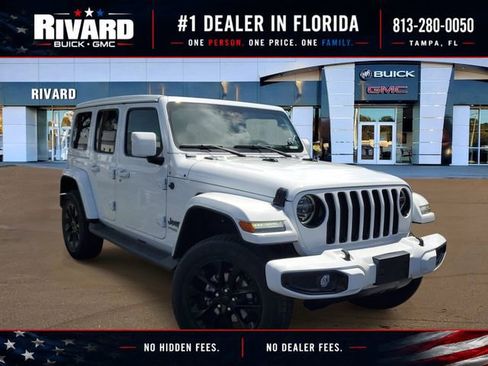 Used 2022 Jeep Wrangler Unlimited Sahara AWD/4WD image 1