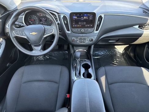 Used 2024 Chevrolet Malibu LT image 19
