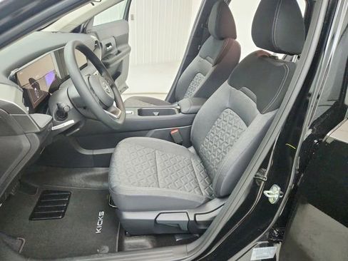 New 2026 Nissan Kicks SV image 19