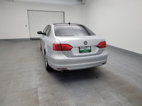 Used 2014 Volkswagen Jetta SE FWD image 6