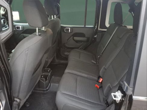 Used 2021 Jeep Wrangler Unlimited Sport AWD/4WD image 23