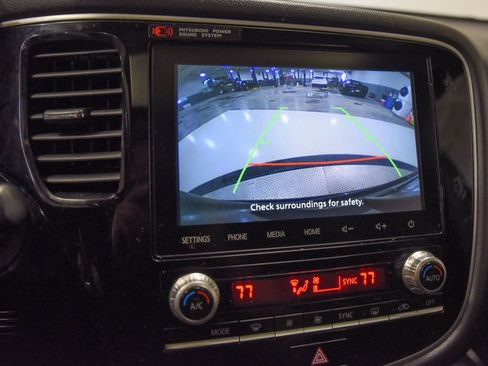 Used 2021 Mitsubishi Outlander SEL image 20