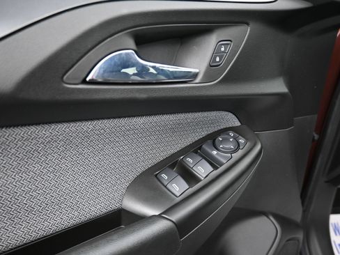 Certified 2023 Chevrolet TrailBlazer LT FWD image 24