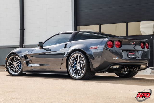 Used 2010 Chevrolet Corvette ZR1 w/ Preferred Equipment Group RWD image 4