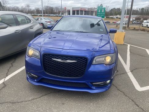 Used 2020 Chrysler 300 S w/ S Model Appearance Package image 11