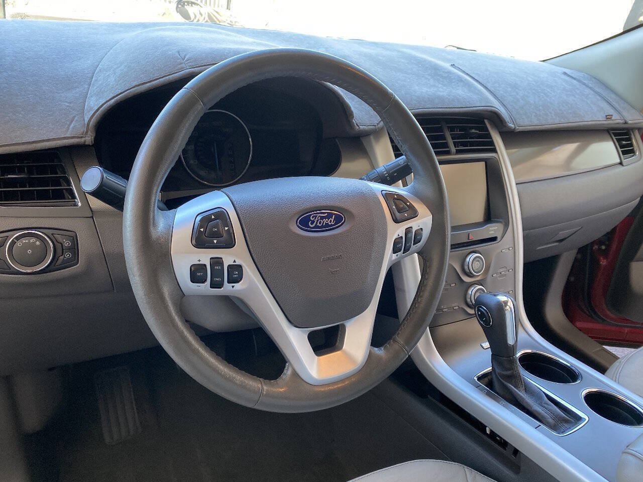 Used 2013 Ford Edge SEL FWD image 23