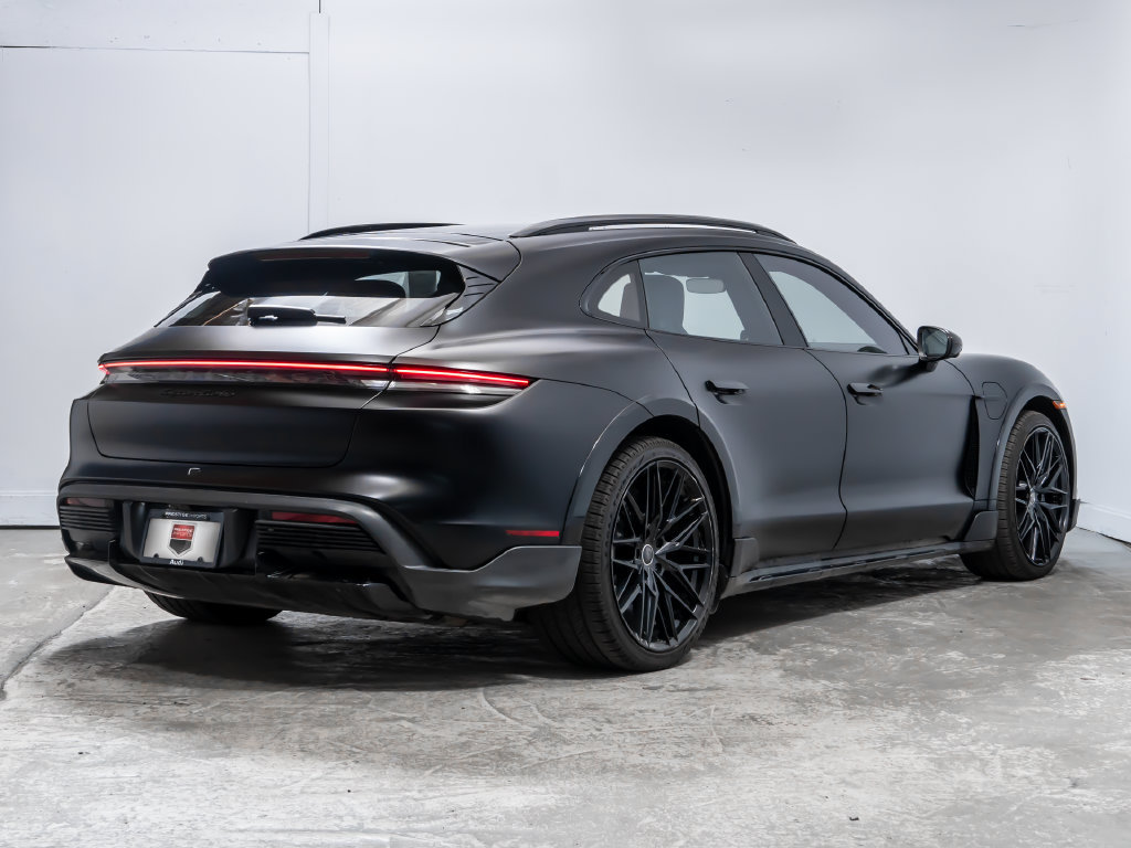 Used 2024 Porsche Taycan Turbo S AWD/4WD image 7
