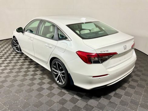 Used 2023 Honda Civic Touring image 14