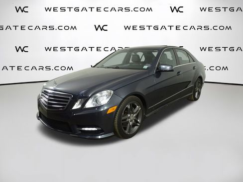 Used 2013 Mercedes-Benz E 350 4MATIC Sedan image 1