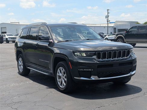 Used 2022 Jeep Grand Cherokee L Limited AWD/4WD image 7