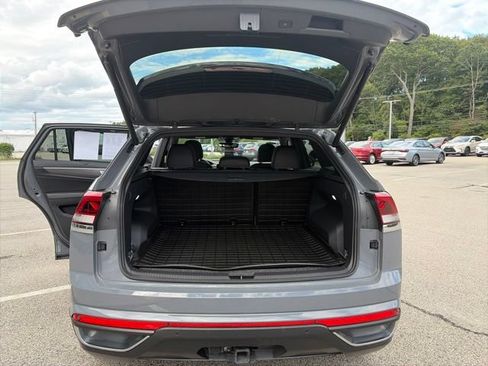 Certified 2026 Volkswagen Atlas Cross Sport SE AWD/4WD image 9