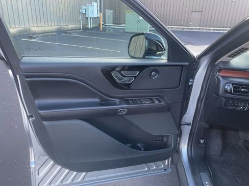 Used 2021 Lincoln Aviator Reserve w/ Equipment Group 201A image 20