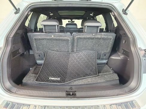 Used 2021 Volkswagen Tiguan SE R-Line FWD image 29