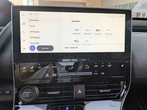 Used 2025 Subaru Solterra Limited image 19