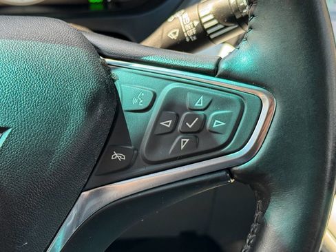 Used 2020 Chevrolet Bolt LT FWD image 27