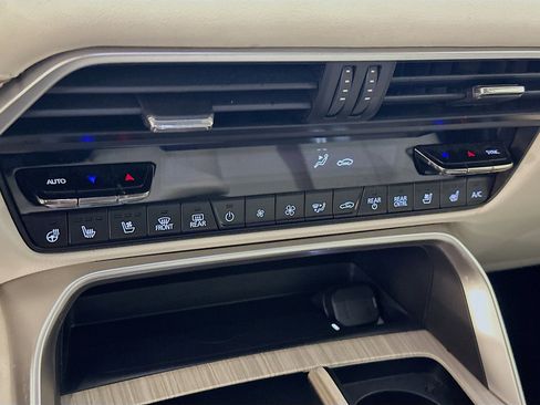 Used 2024 MAZDA CX-90 Plug-In Hybrid w/ Premium Plus image 24