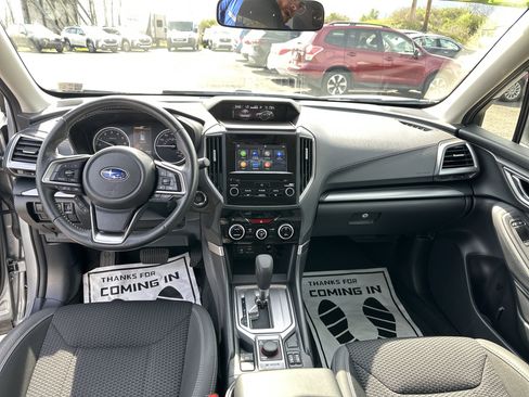 Used 2023 Subaru Forester Premium image 14