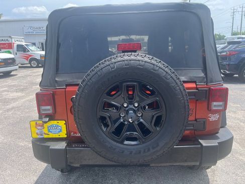 Used 2014 Jeep Wrangler Sport AWD/4WD image 3
