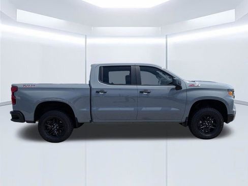 Used 2024 Chevrolet Silverado 1500 Custom Trail Boss AWD/4WD image 3