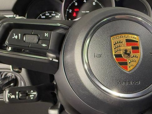 New 2026 Porsche Macan image 35