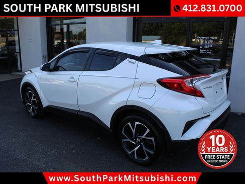 Used 2021 Toyota C-HR XLE FWD image 6