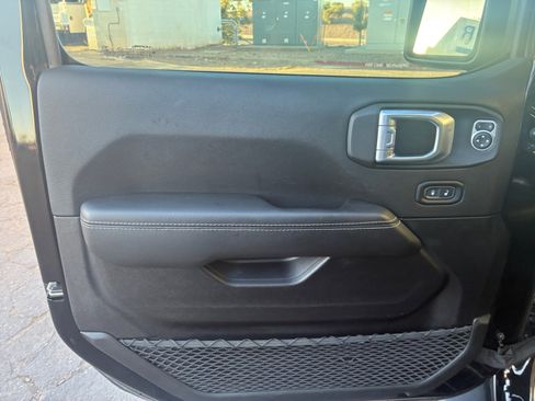 Used 2021 Jeep Wrangler Unlimited Sahara w/ Safety Group image 14