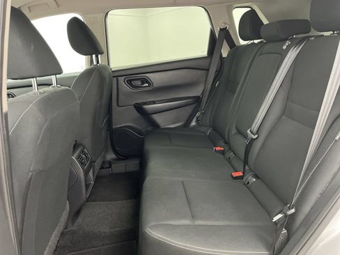 Used 2024 Nissan Rogue S FWD image 14