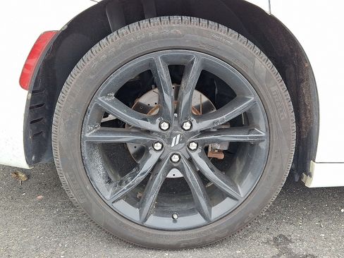 Used 2018 Dodge Charger SXT Plus w/ Blacktop Package image 4