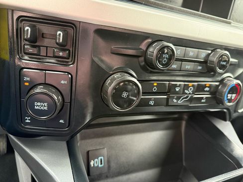 Used 2024 Ford F250 XLT w/ FX4 Off-Road Package image 32