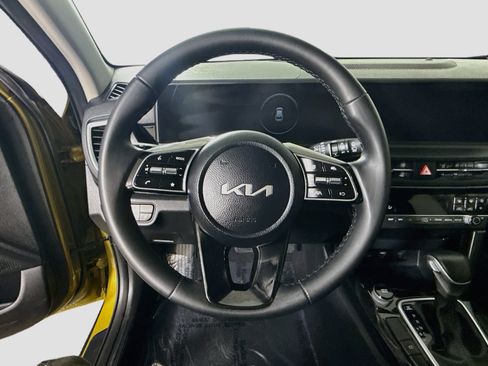 Used 2024 Kia Seltos S FWD image 13