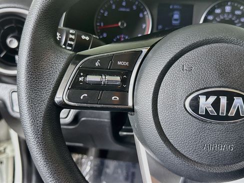 Used 2019 Kia Forte LXS FWD image 14