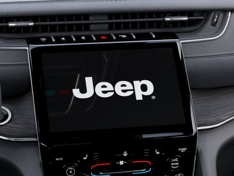 Used 2025 Jeep Grand Cherokee Limited w/ Black Appearance Package AWD/4WD image 19