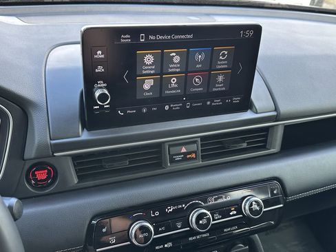 Used 2025 Honda Pilot EX-L image 24