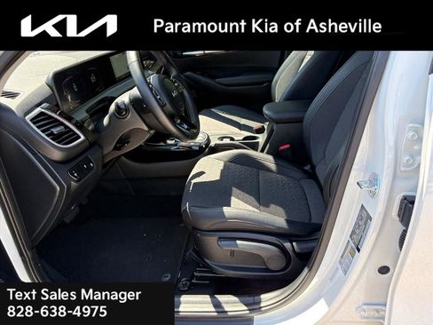 Certified 2025 Kia Seltos S FWD image 16