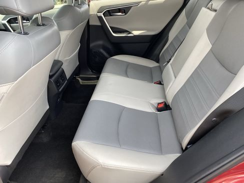 Used 2023 Toyota RAV4 Limited FWD image 15