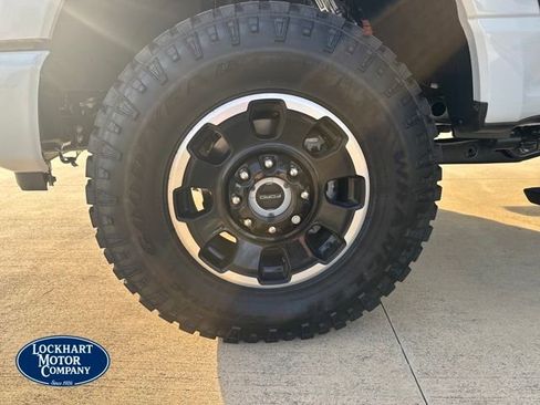 New 2026 Ford F250 Platinum w/ Tremor Off-Road Package image 27