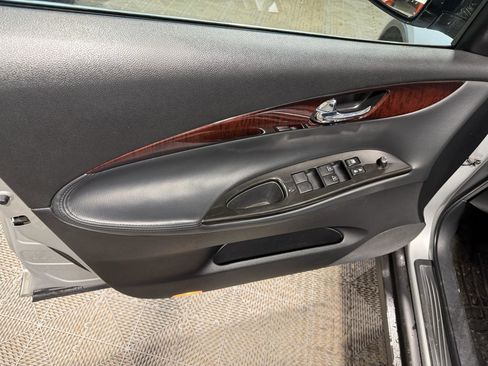 Used 2010 INFINITI EX35 Journey image 25