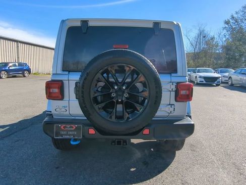New 2024 Jeep Wrangler Unlimited Sahara w/ Technology Group AWD/4WD image 5