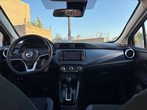 Used 2025 Nissan Versa SV FWD image 32