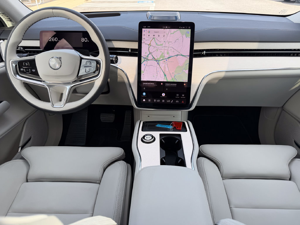 Certified 2025 Volvo EX90 Plus AWD/4WD image 2