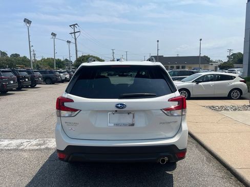 Used 2023 Subaru Forester Limited AWD/4WD image 5