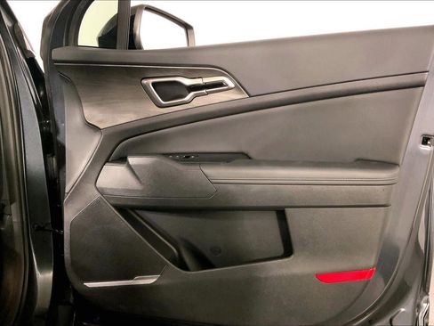 Certified 2025 Kia Sportage X-Line image 25