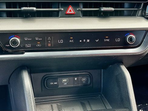 Certified 2024 Kia Sportage SX FWD image 16