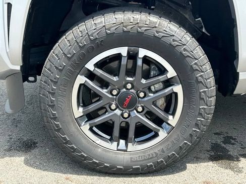 Certified 2024 Toyota Tacoma TRD Sport AWD/4WD image 11